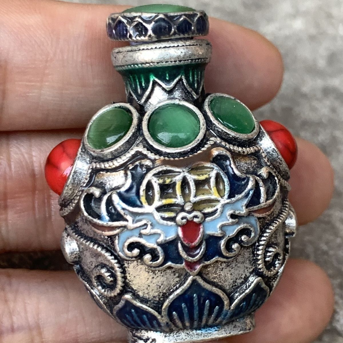 Vintage Cloisonne Bronze Snuff - огляд і ціна Collectible Vintage Tools