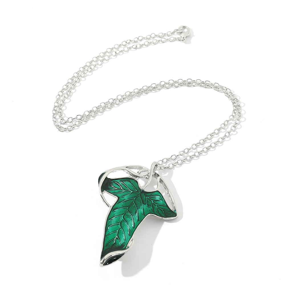 Vintage Green Leaf Pendant Nec - огляд і ціна Vintage Items